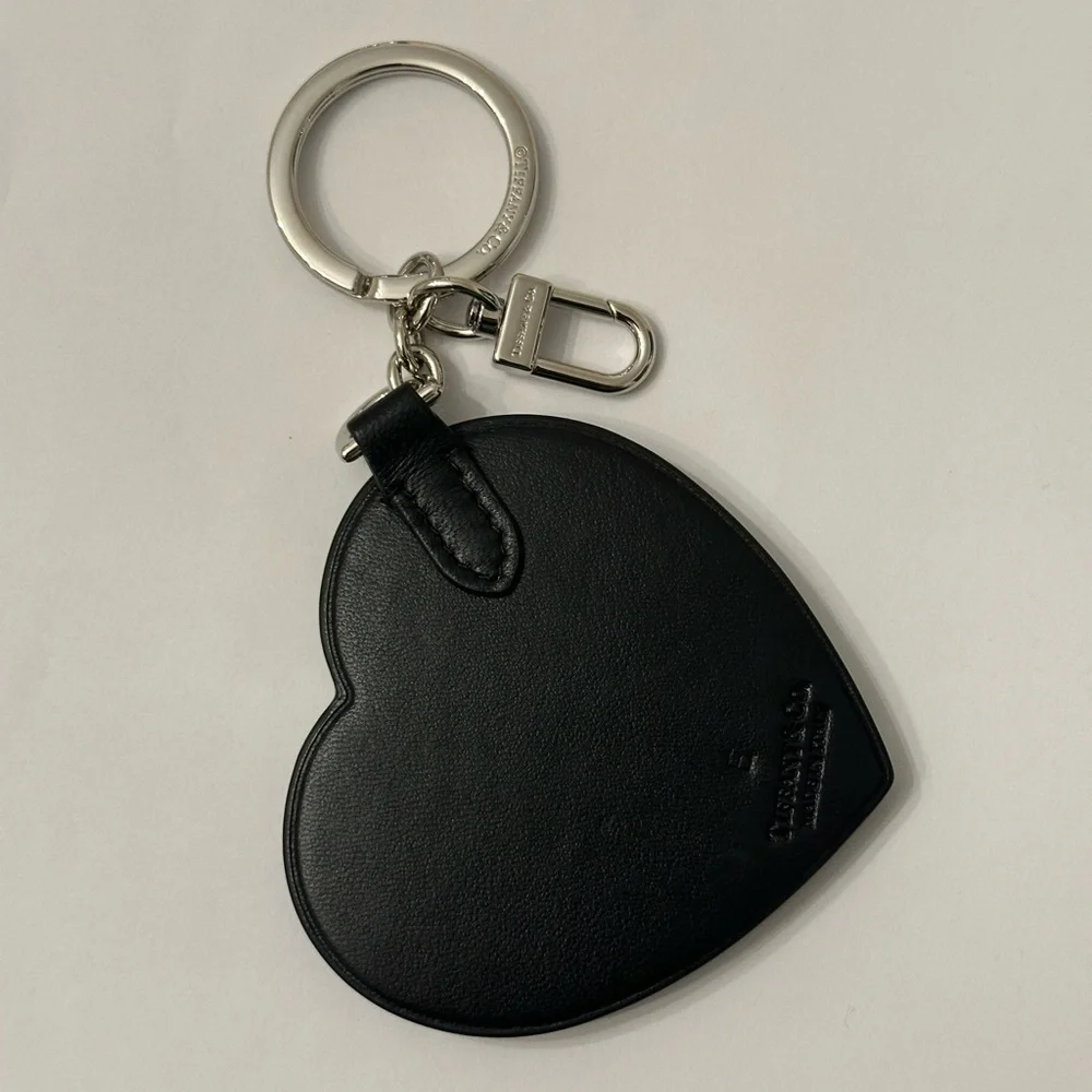 Return to Tiffany & Co. Padded Bag Charm in black leather. - Picture 6 of 9